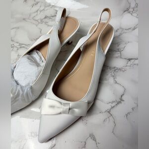 Women’s Journee Paloma Pump White US Size 10